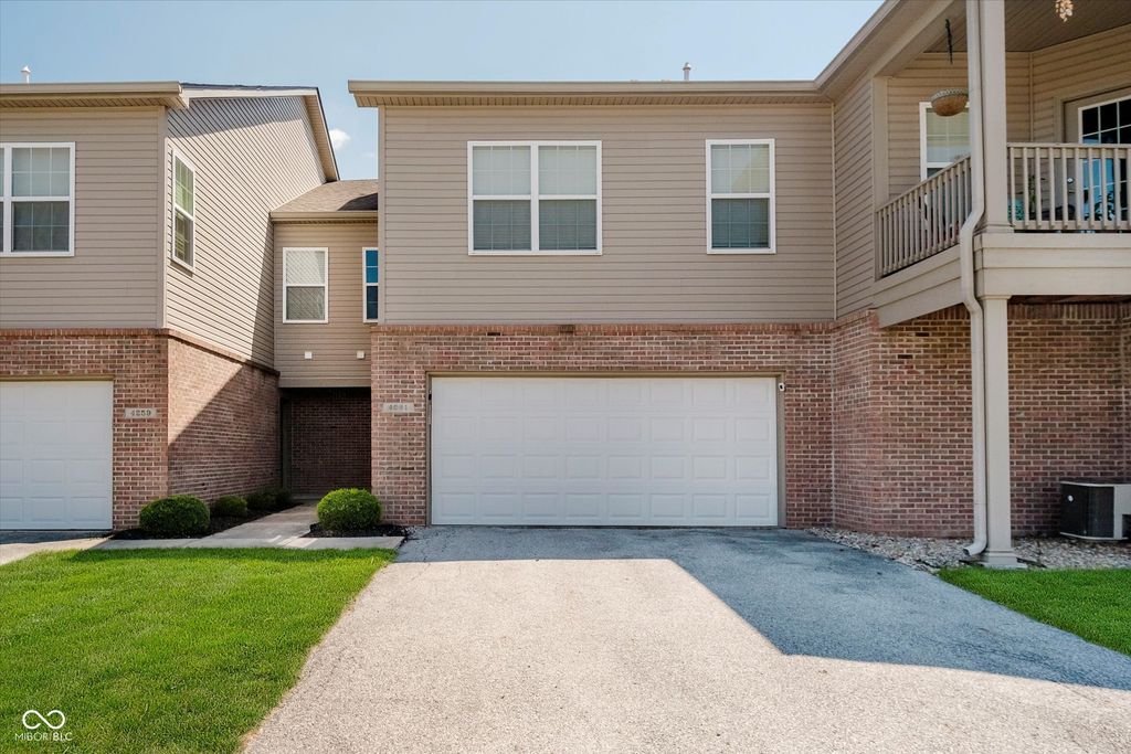 4261 Washington Boulevard, Plainfield, IN 46168