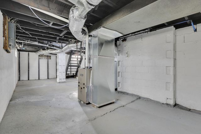 867 E 12th Avenue, Columbus, OH 43211