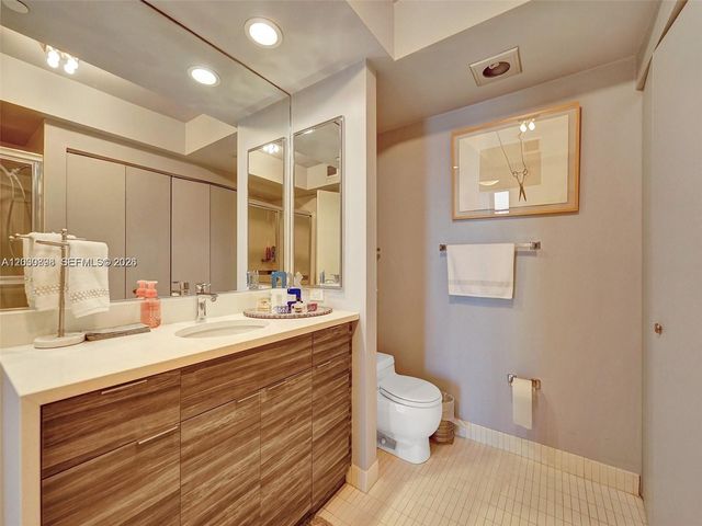 20281 E Country Club Dr 1609, Aventura, FL 33180
