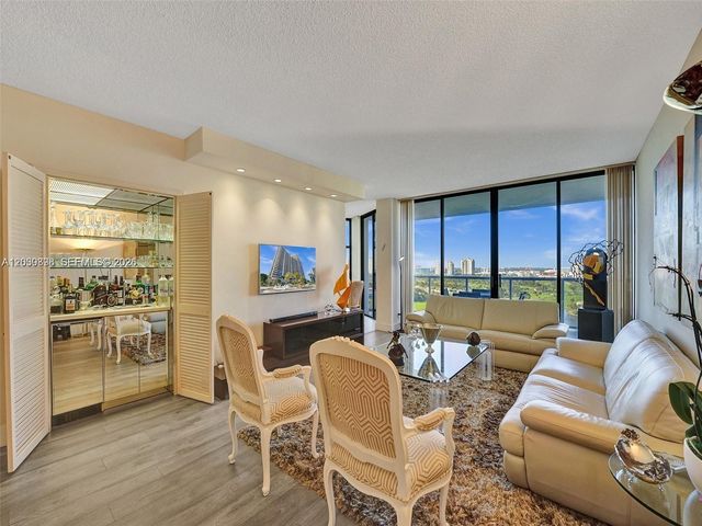 20281 E Country Club Dr 1609, Aventura, FL 33180