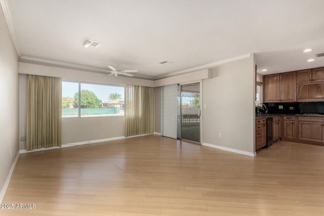 9219 W INDIAN HILLS Drive, Sun City, AZ 85351