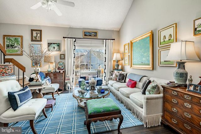 308-B SEDGEFIELD DR, Mount Laurel, NJ 08054