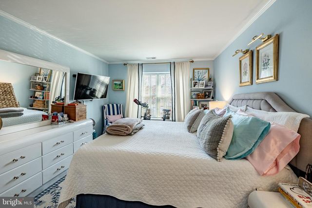 308-B SEDGEFIELD DR, Mount Laurel, NJ 08054