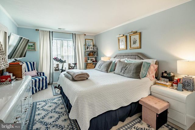 308-B SEDGEFIELD DR, Mount Laurel, NJ 08054