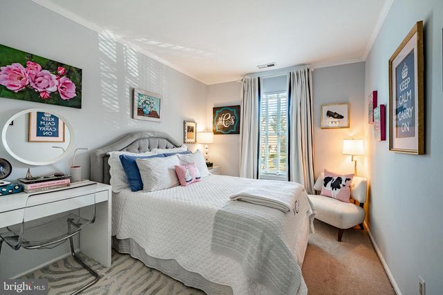 308-B SEDGEFIELD DR, Mount Laurel, NJ 08054