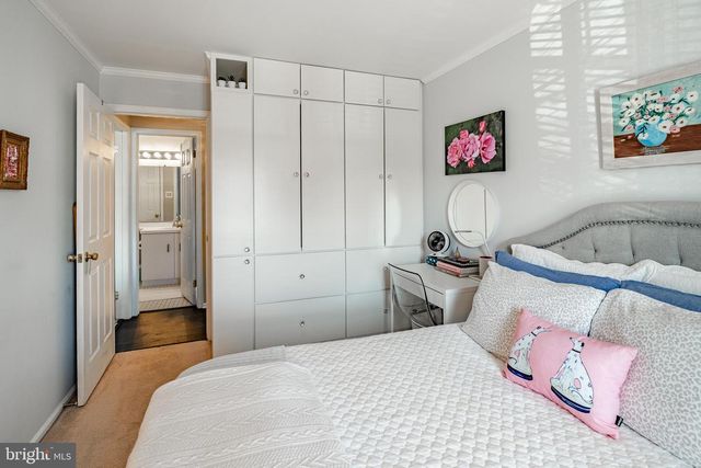 308-B SEDGEFIELD DR, Mount Laurel, NJ 08054