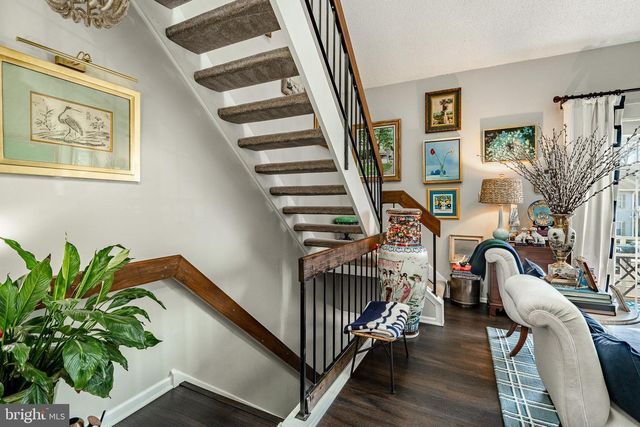 308-B SEDGEFIELD DR, Mount Laurel, NJ 08054