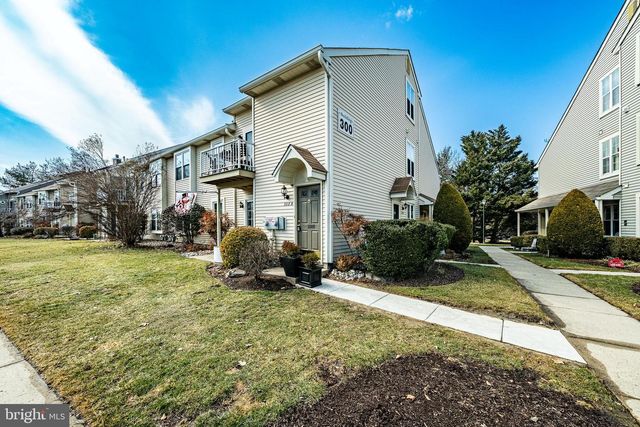 308-B SEDGEFIELD DR, Mount Laurel, NJ 08054