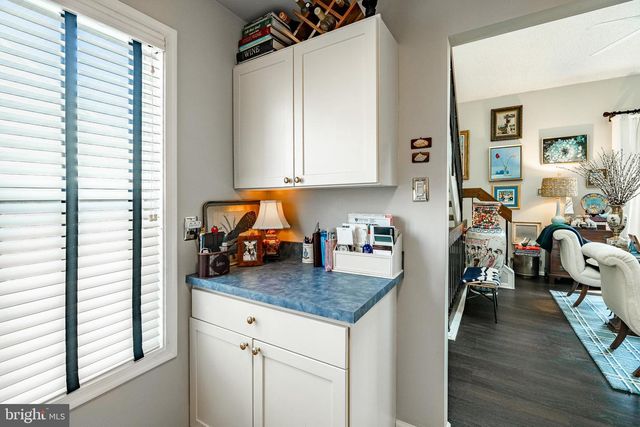 308-B SEDGEFIELD DR, Mount Laurel, NJ 08054