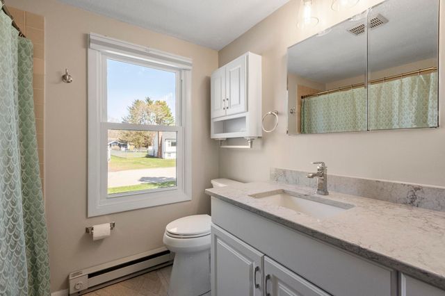 30 Davis Road, Portsmouth, NH 03801