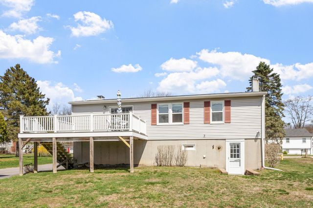 30 Davis Road, Portsmouth, NH 03801