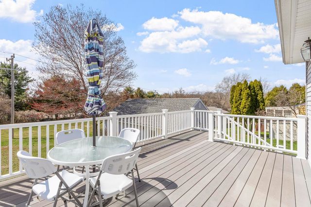 30 Davis Road, Portsmouth, NH 03801