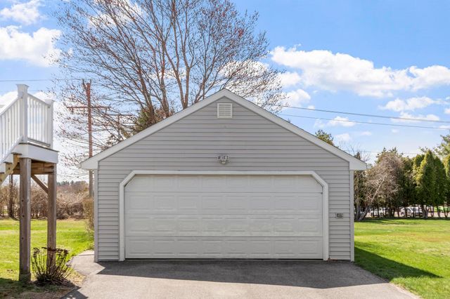 30 Davis Road, Portsmouth, NH 03801