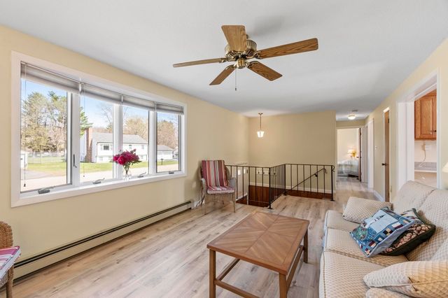30 Davis Road, Portsmouth, NH 03801
