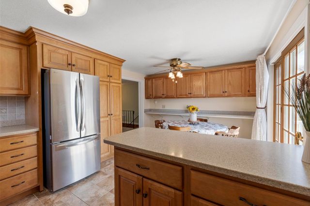 30 Davis Road, Portsmouth, NH 03801
