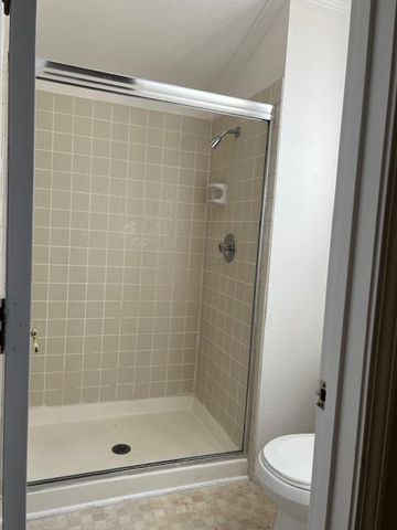 80 Petrilli Cir, Sacramento, CA 95822