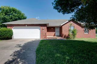 6011 North 9th Avenue, Ozark, MO 65721
