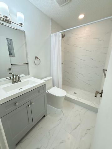 2630 W 28th Street, Riviera Beach, FL 33404