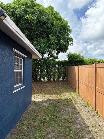 2630 W 28th Street, Riviera Beach, FL 33404