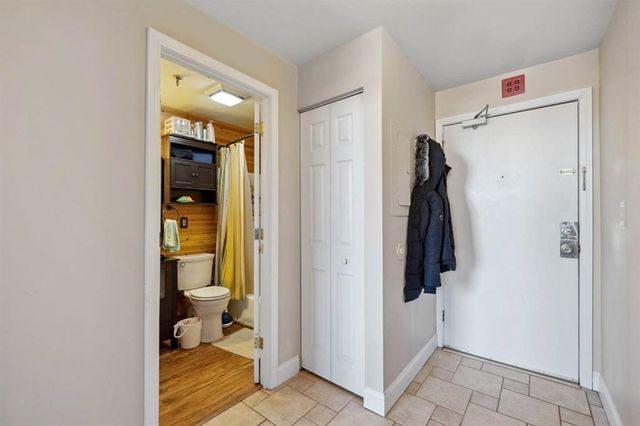 335 Cypress St Apt 3P, Manchester, NH 03103