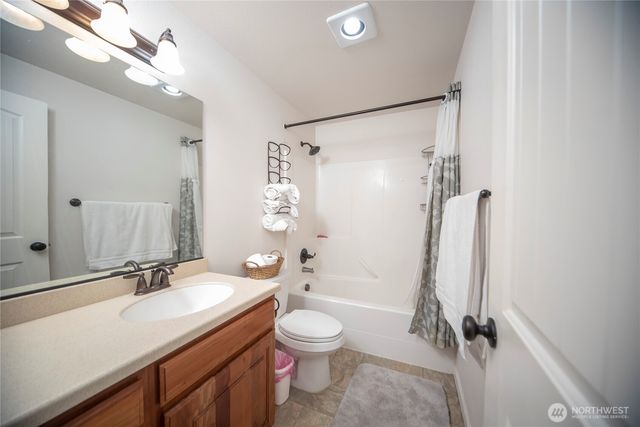 212 I Street NE, Quincy, WA 98848