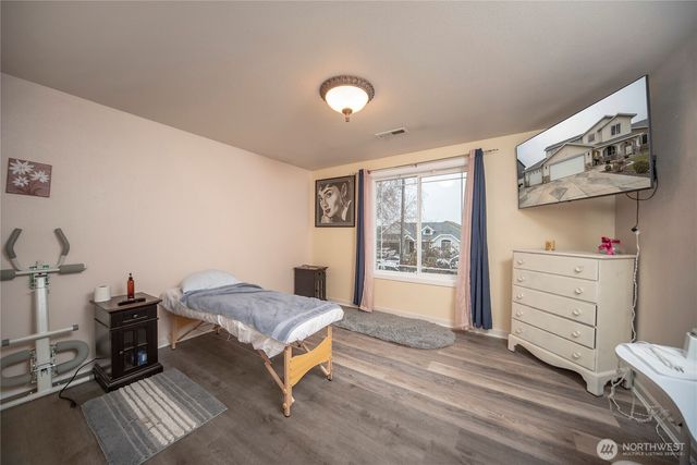 212 I Street NE, Quincy, WA 98848