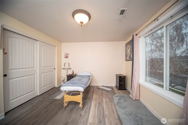 212 I Street NE, Quincy, WA 98848