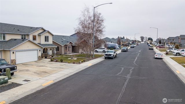 212 I Street NE, Quincy, WA 98848