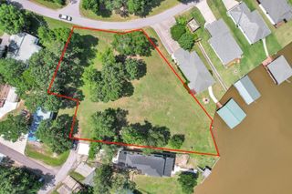 170 Weeping Willow, Livingston, TX 77351