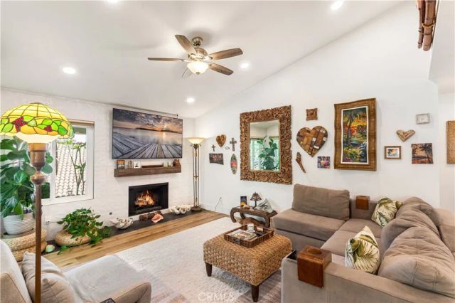 23672 Villena, Mission Viejo, CA 92692
