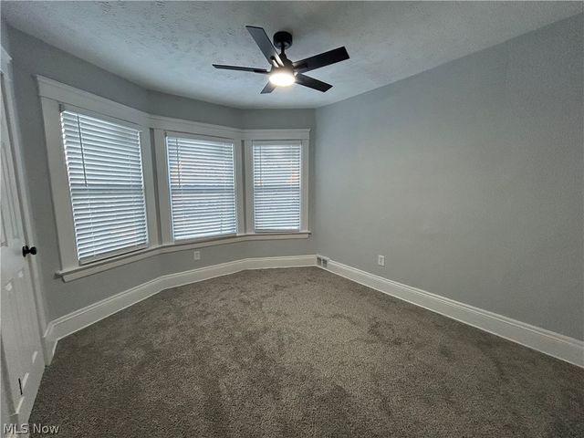 1442 E 133rd Street, East Cleveland, OH 44112