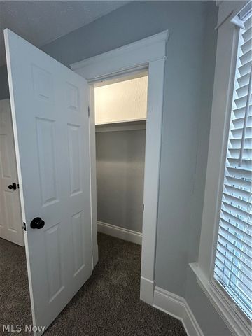 1442 E 133rd Street, East Cleveland, OH 44112