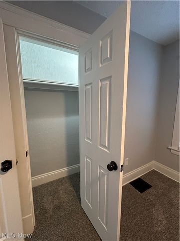 1442 E 133rd Street, East Cleveland, OH 44112