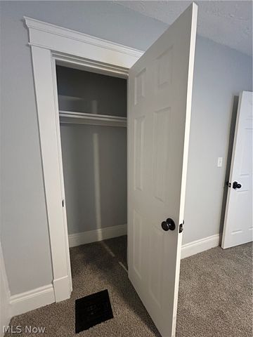 1442 E 133rd Street, East Cleveland, OH 44112