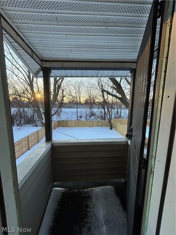 1442 E 133rd Street, East Cleveland, OH 44112