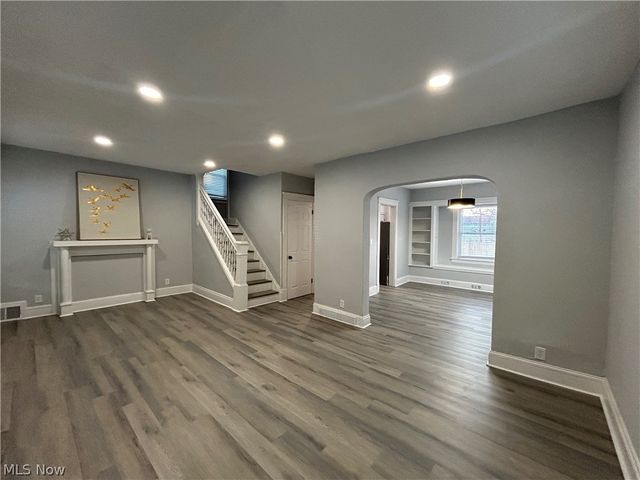 1442 E 133rd Street, East Cleveland, OH 44112