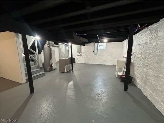 1442 E 133rd Street, East Cleveland, OH 44112