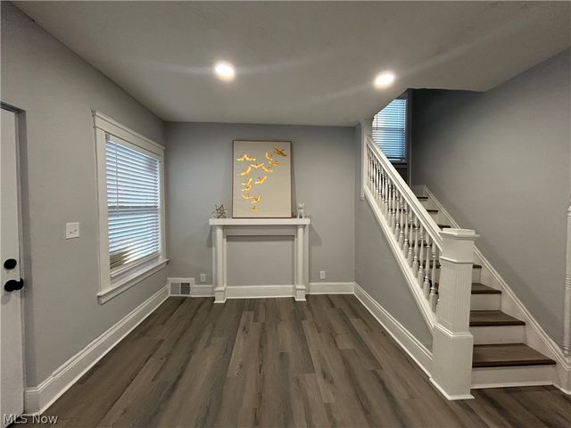 1442 E 133rd Street, East Cleveland, OH 44112