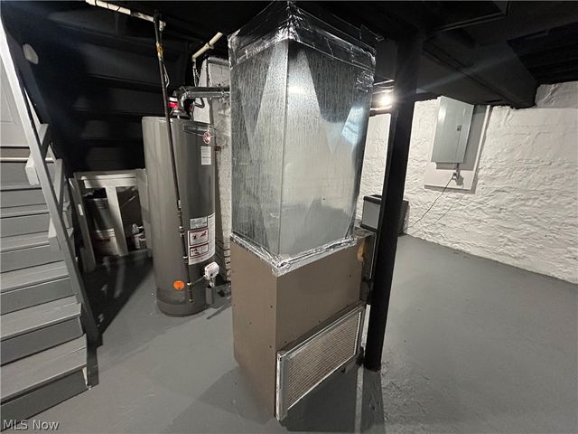 1442 E 133rd Street, East Cleveland, OH 44112