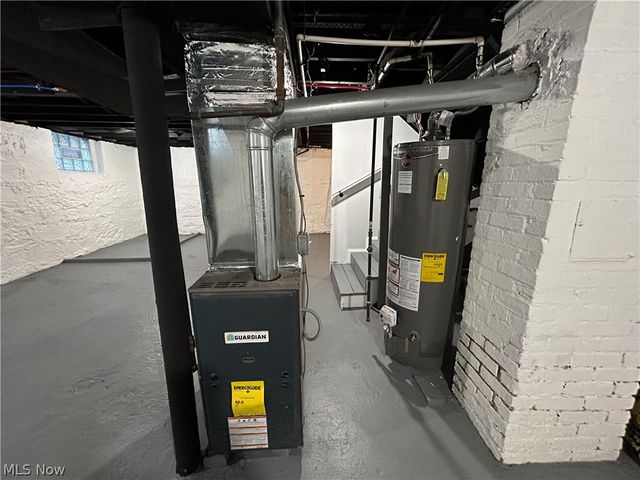 1442 E 133rd Street, East Cleveland, OH 44112