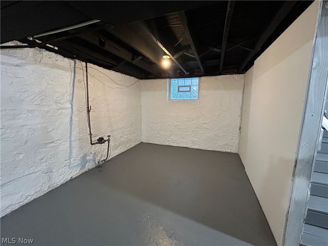 1442 E 133rd Street, East Cleveland, OH 44112