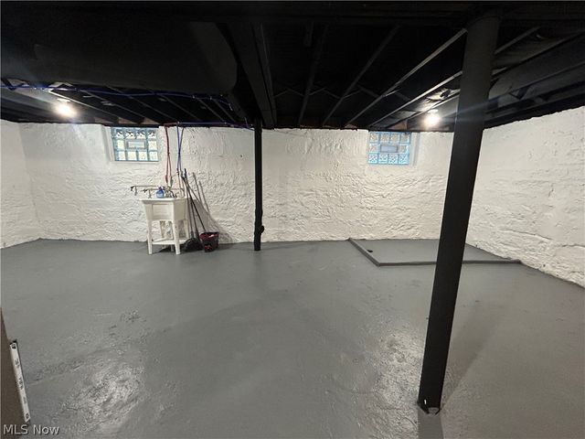 1442 E 133rd Street, East Cleveland, OH 44112