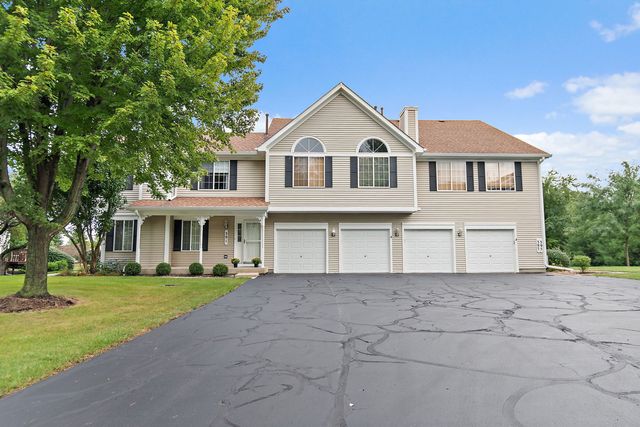393 Lowell Drive 393, South Elgin, IL 60177