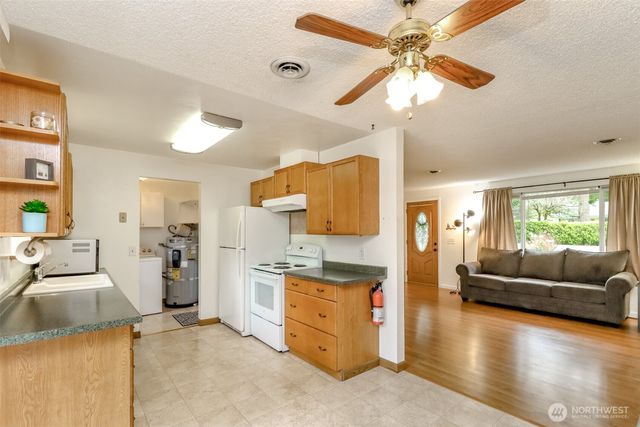 32449 46th Place South, Auburn, WA 98001