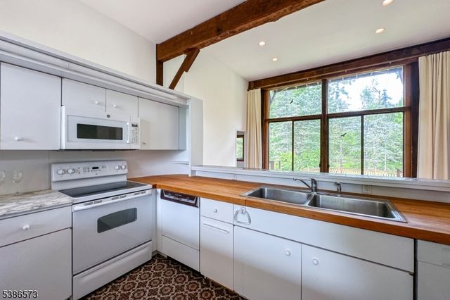 900 Canal Rd, Franklin Twp., NJ 08540