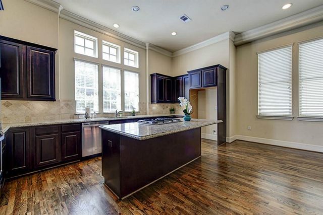 6310 Grand Boulevard, Houston, TX 77021