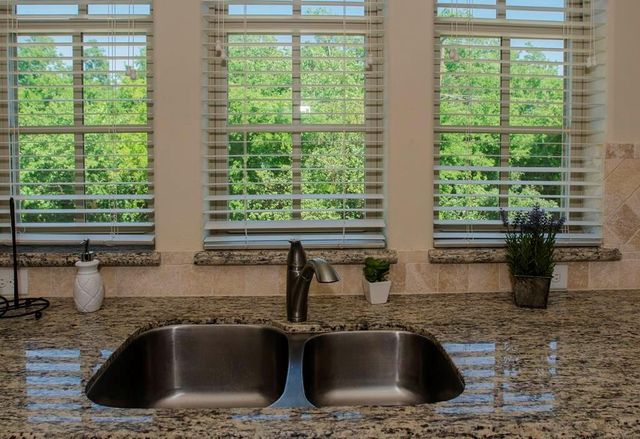 6310 Grand Boulevard, Houston, TX 77021