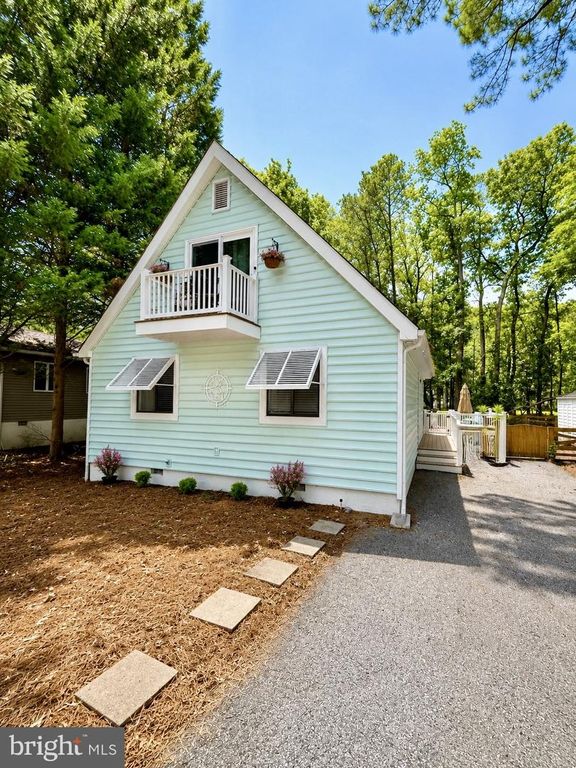 72 NEWPORT DR, Ocean Pines, MD 21811