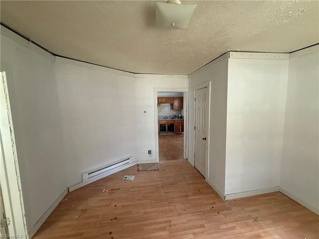 325 Dixie Broadway, Winston-salem, NC 27127