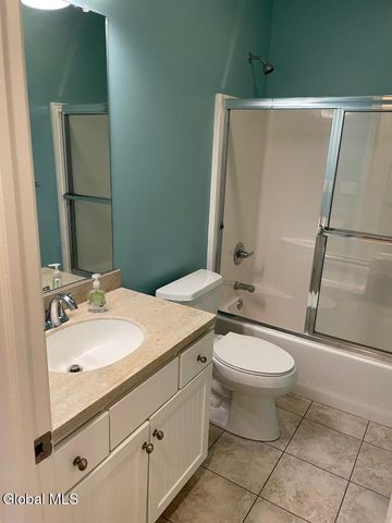 14 Lancaster Place, Ballston Spa, NY 12020